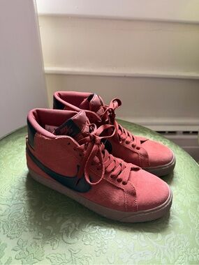 Nike SB Zoom Blazer Mid Oxen Brown (muted maroon/brick red) Unisex 7 women’s 8.5